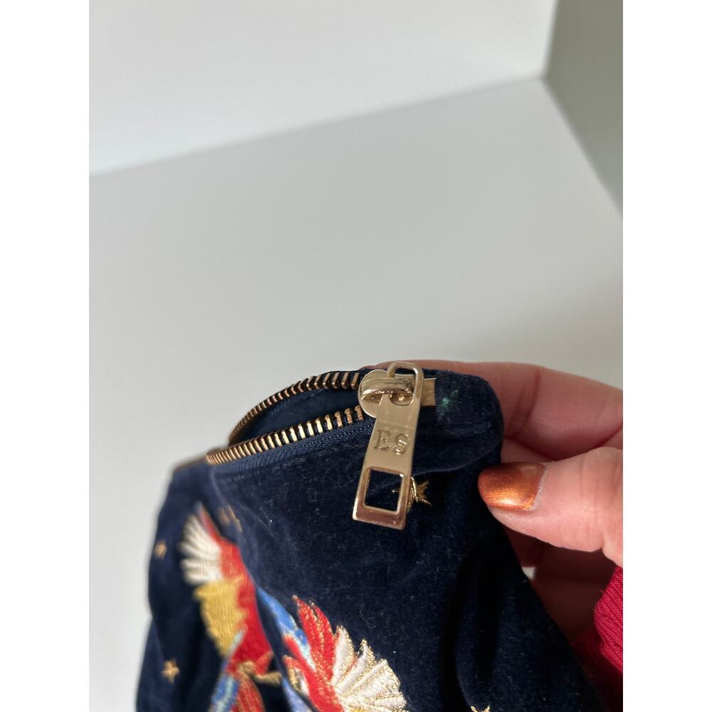 Elizabeth Scarlett Blue Velvet Everyday Embroidered Parrott Monogrammed Pouch - Picture 5 of 7